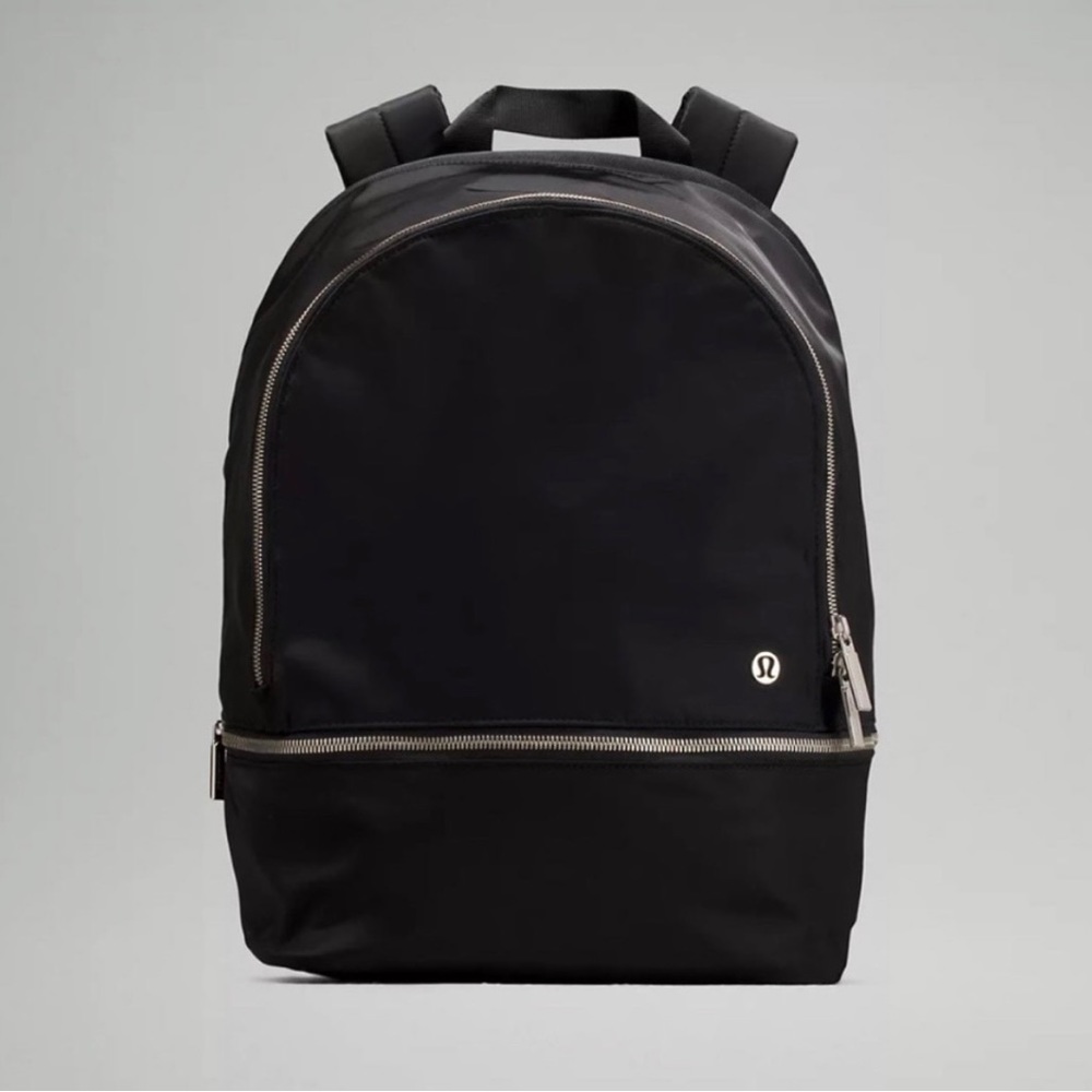 Lululemon City Adventurer Backpack 20 L full size large black silver zipper 20L
